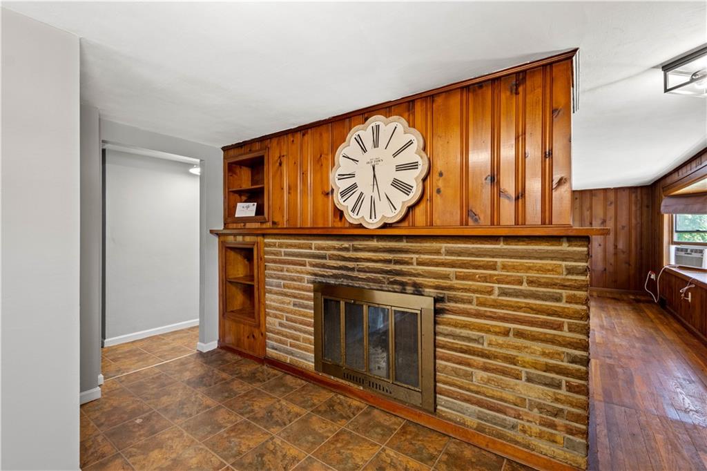 561 Allendale Road New Brighton, PA 15066 - Photo 11 of 25 a view of an entryway with a fireplace
