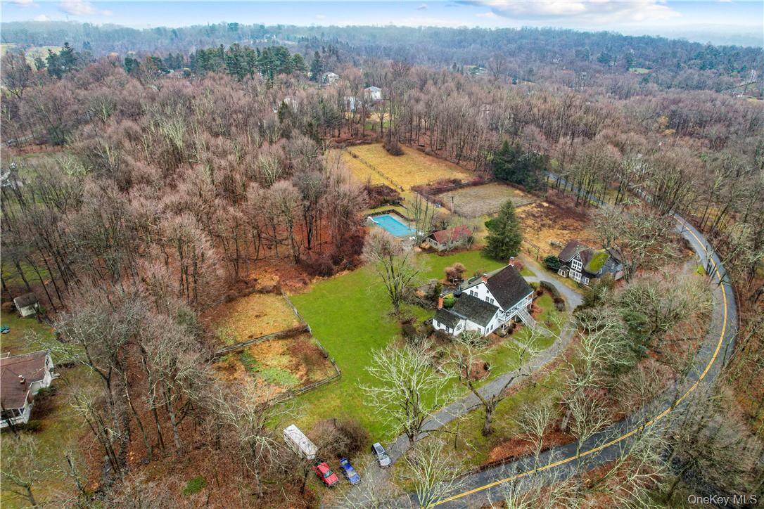 15 Inningwood Road Ossining, NY 10562 - Photo 3 of 50