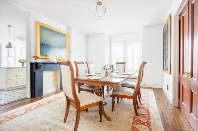 $925,000 | 15 Bayside Avenue, Oyster Bay, NY 11771