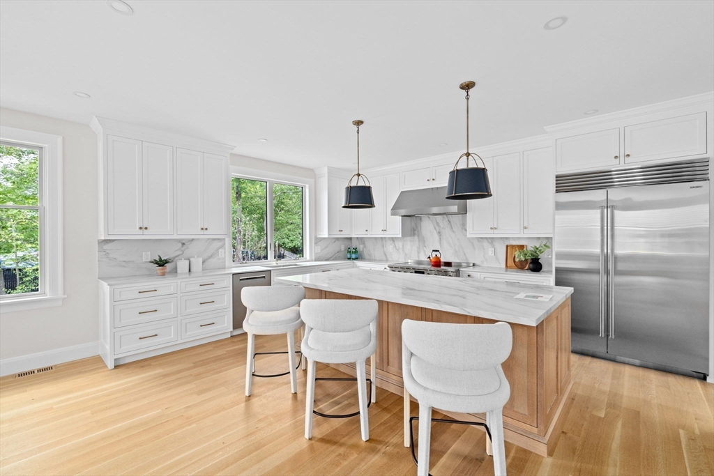 17 Glenland Road Chestnut Hill, MA 02467 - Photo 3 of 22