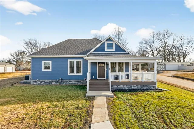 $359,000 | 200 North Main Street, Oregon, MO 64473