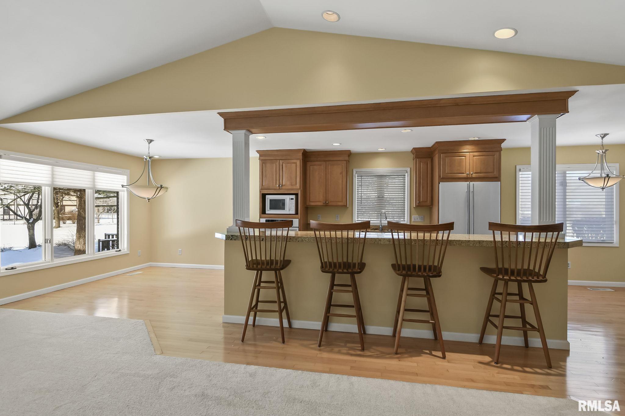 2 Turnberry Place Springfield, IL 62704 - Photo 13 of 34