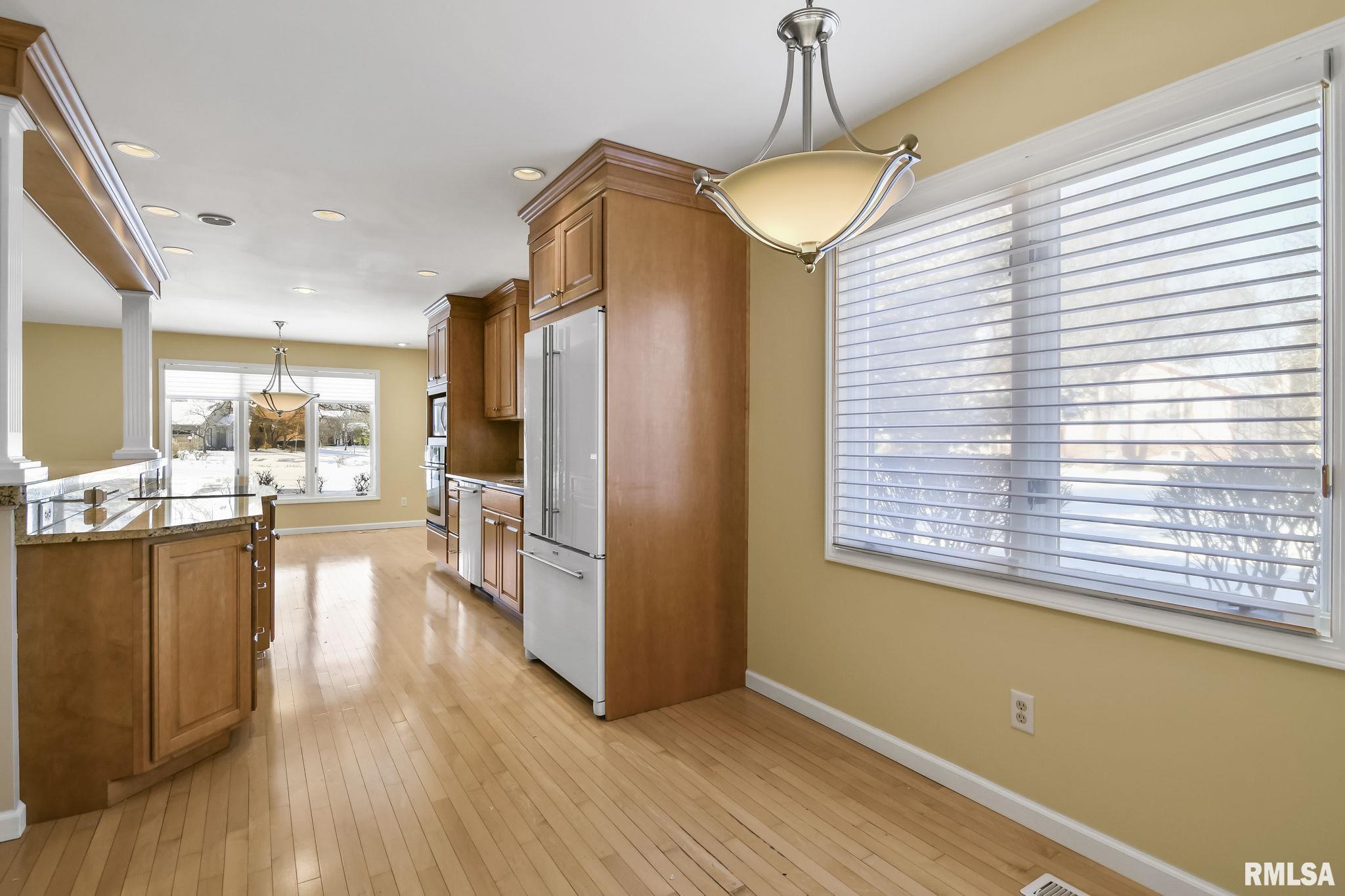 2 Turnberry Place Springfield, IL 62704 - Photo 17 of 34