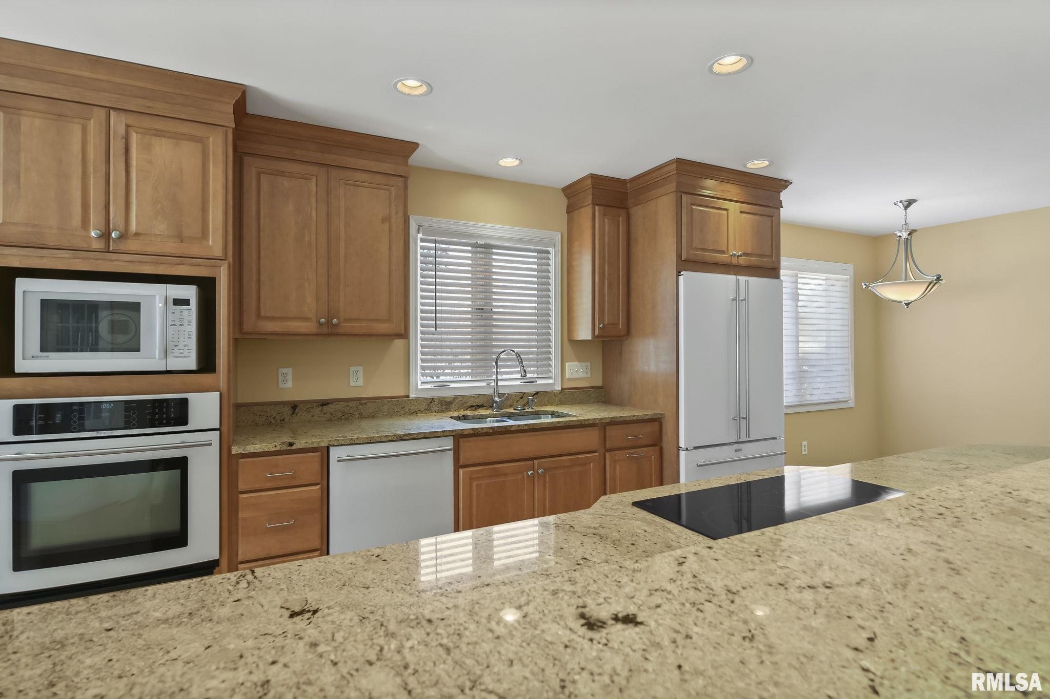 2 Turnberry Place Springfield, IL 62704 - Photo 18 of 34