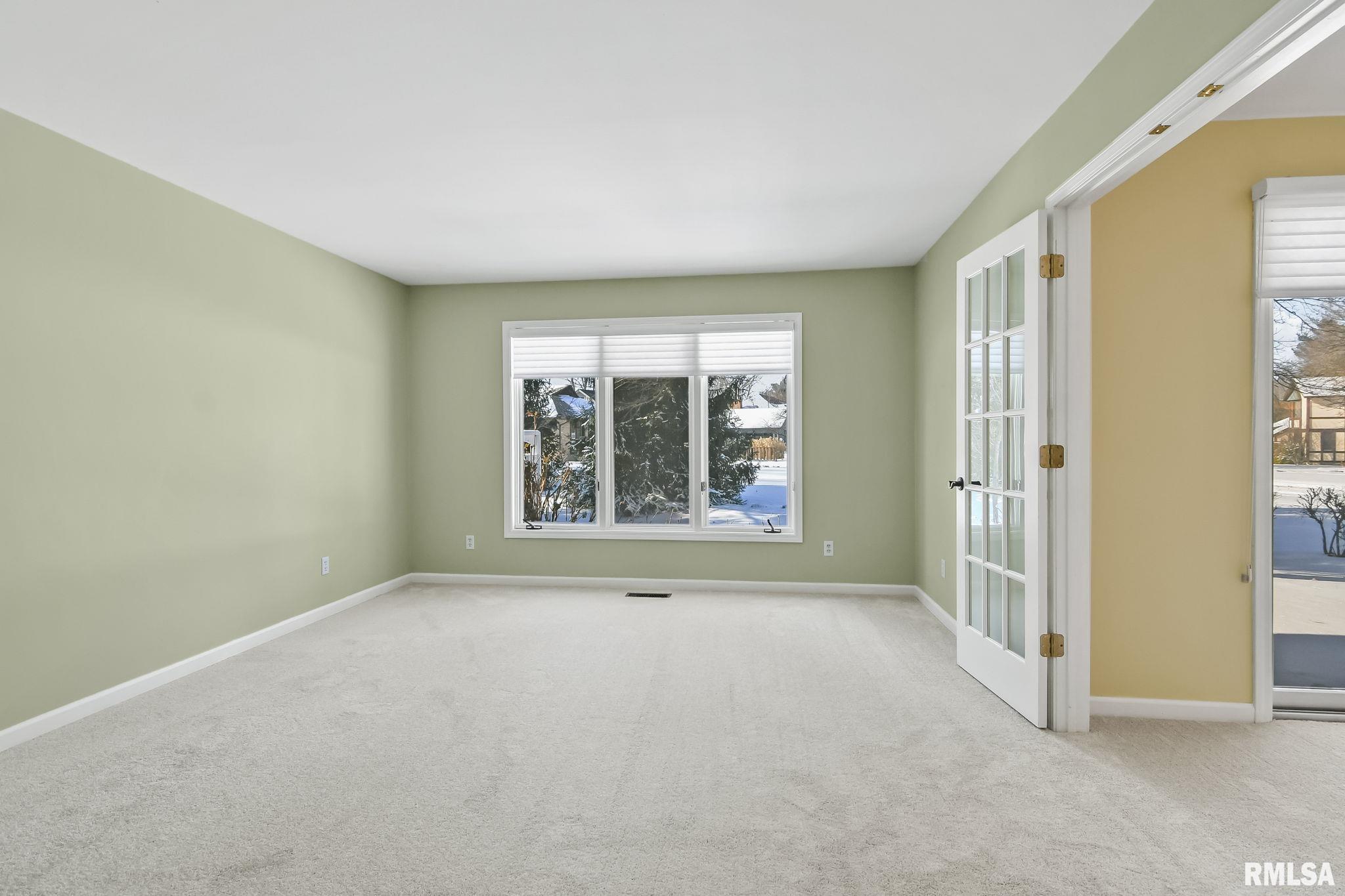 2 Turnberry Place Springfield, IL 62704 - Photo 27 of 34