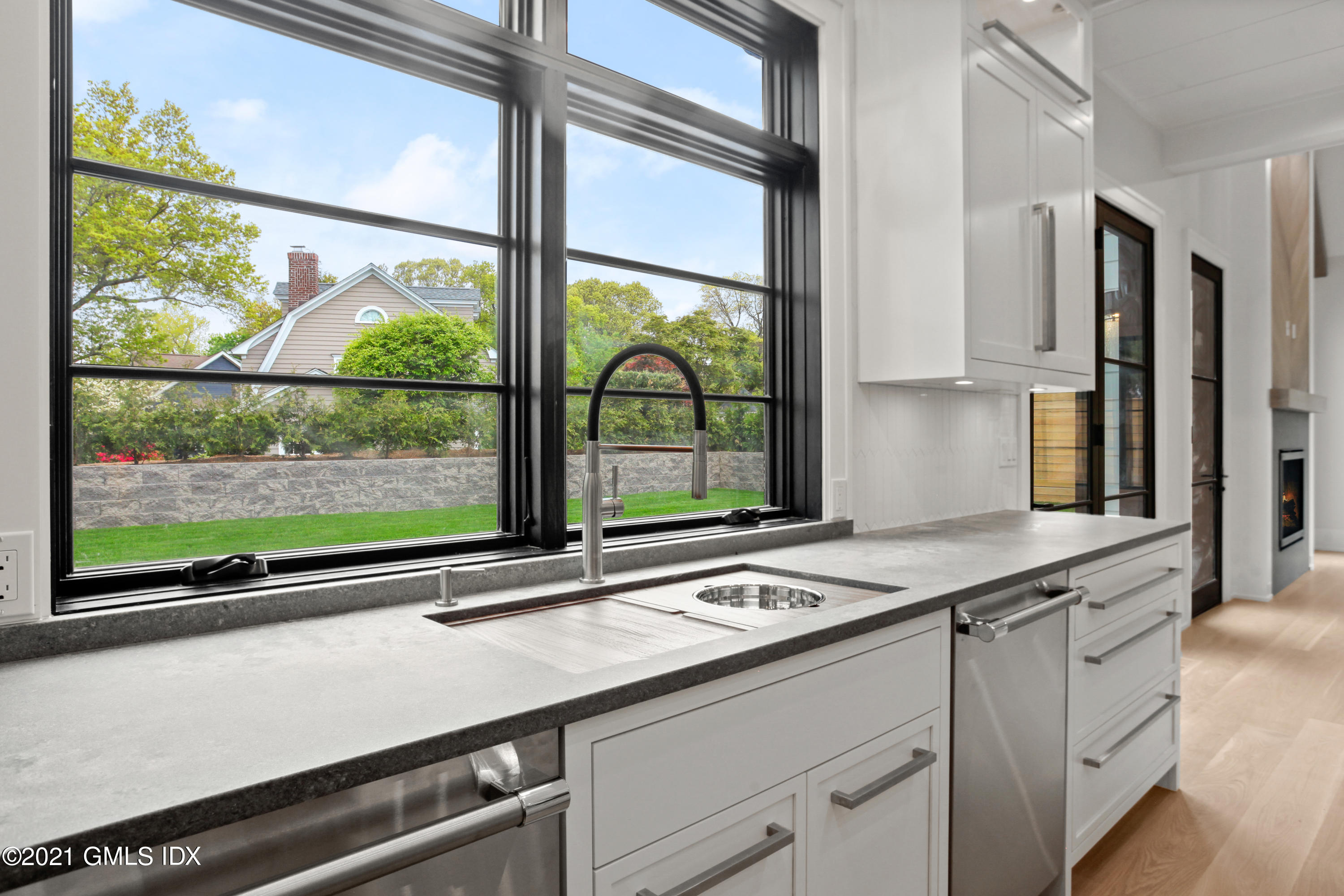 12 Dialstone Lane Riverside, CT 06878 - Photo 29 of 66 12 Dialstone Ln Greenwich CT-print-084-0