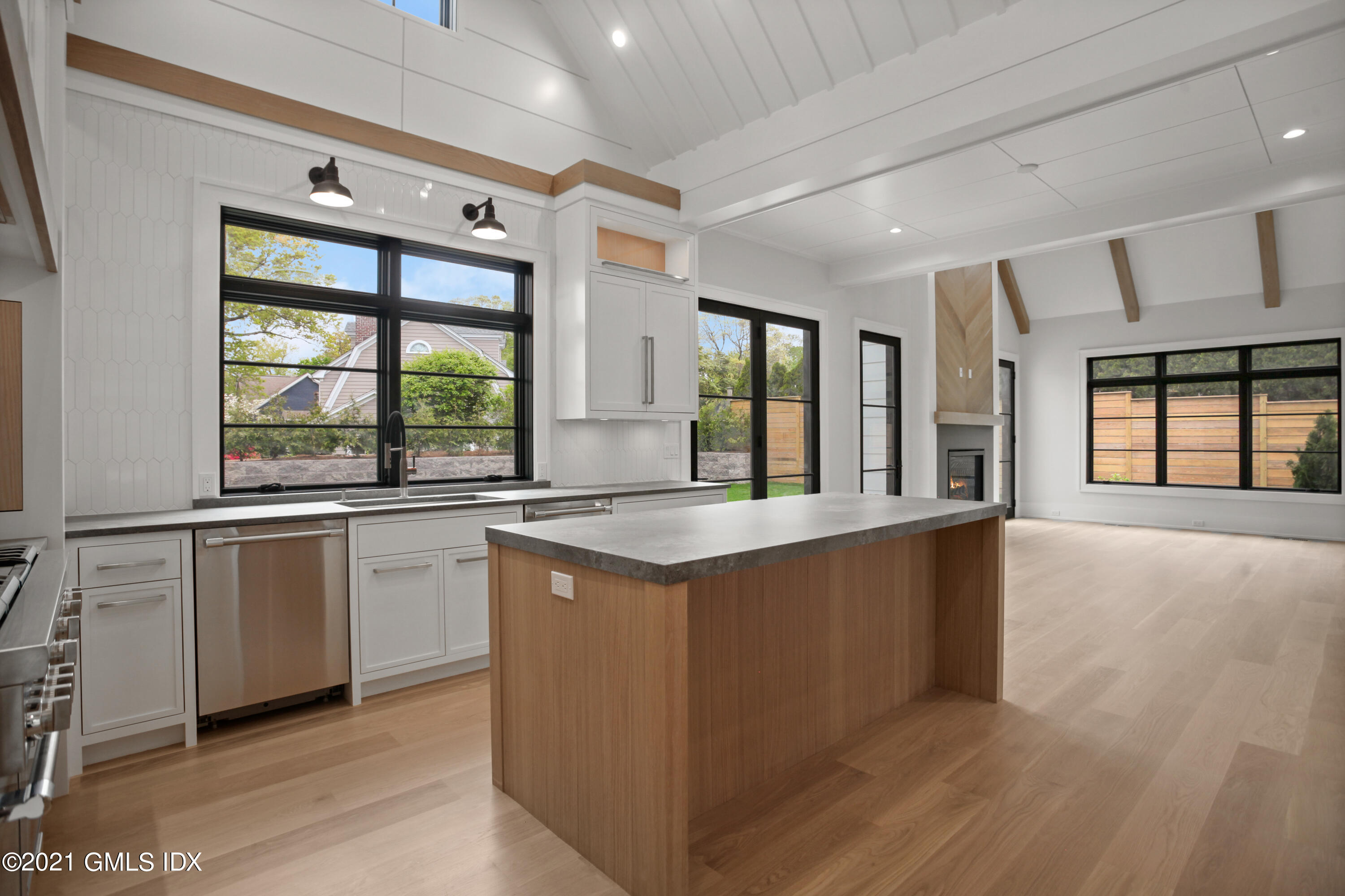 12 Dialstone Lane Riverside, CT 06878 - Photo 30 of 66 12 Dialstone Ln Greenwich CT-print-079-0