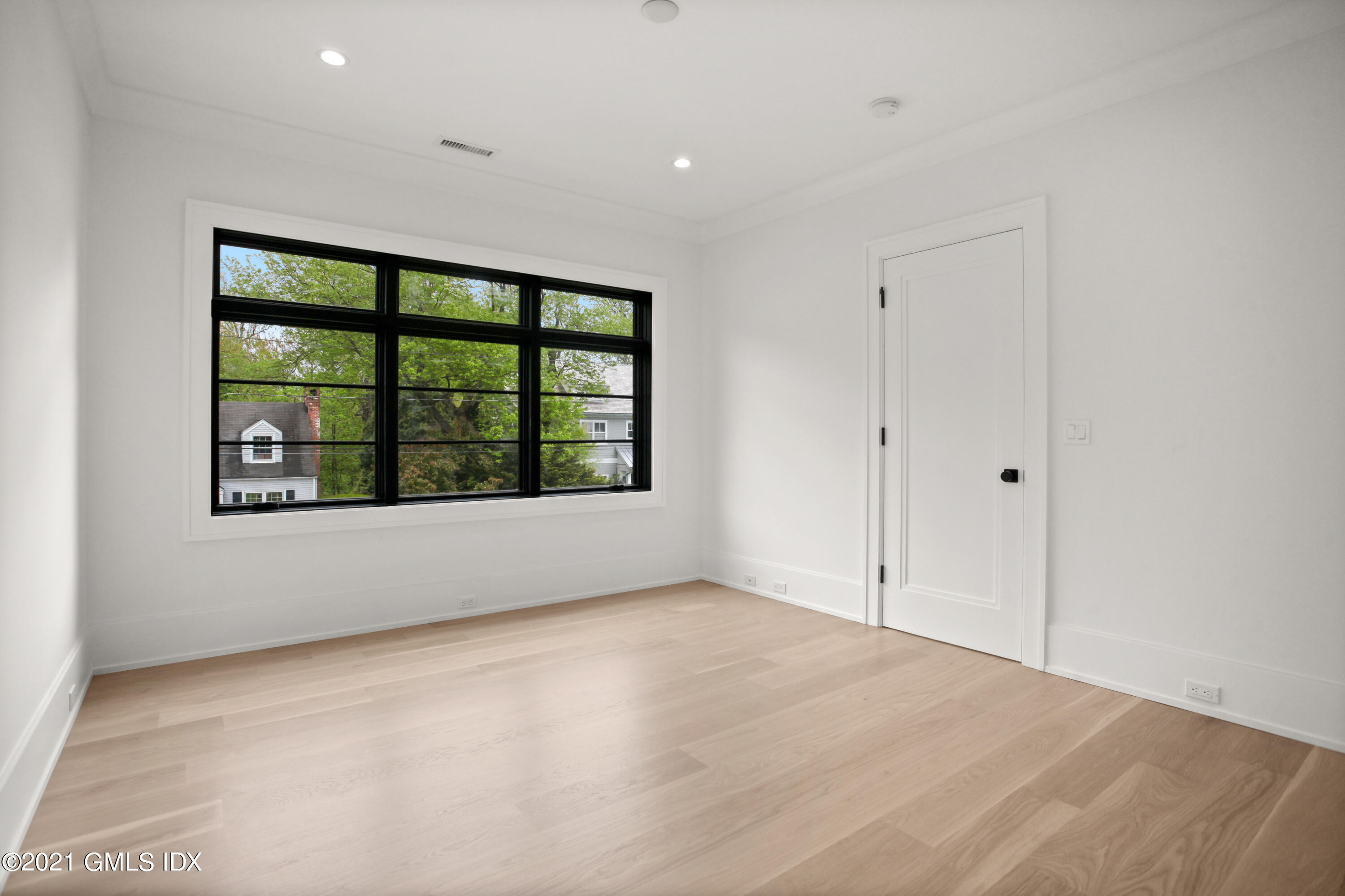 12 Dialstone Lane Riverside, CT 06878 - Photo 41 of 66 a view of an empty room with a window