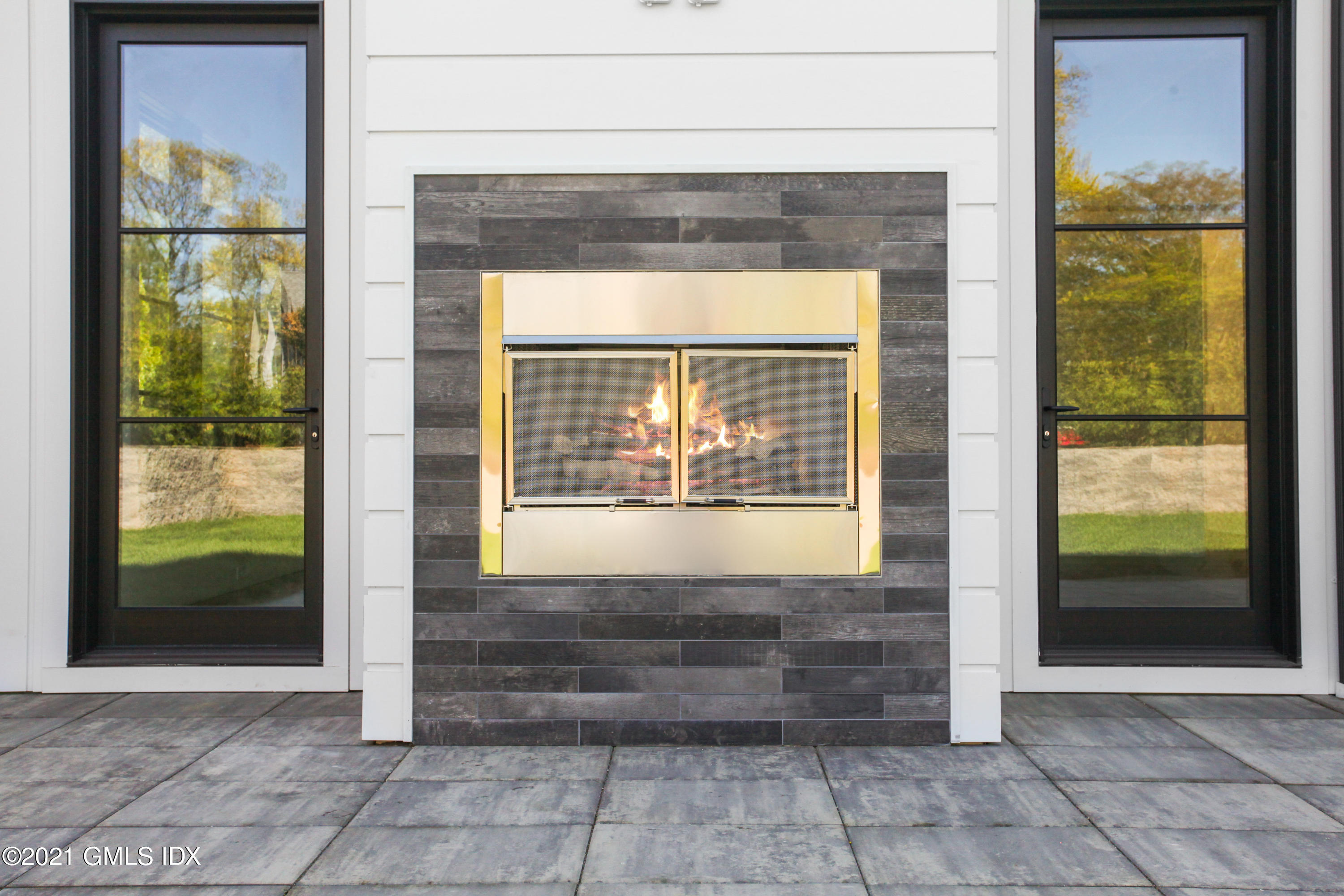 12 Dialstone Lane Riverside, CT 06878 - Photo 9 of 66 12 Dialstone Ln Greenwich CT-print-014-0