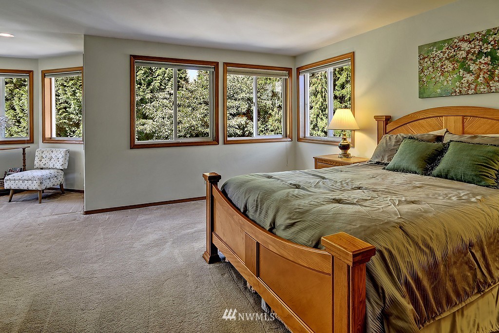 5210 Northeast 16th Street Renton, WA 98059 - Photo 14 of 25