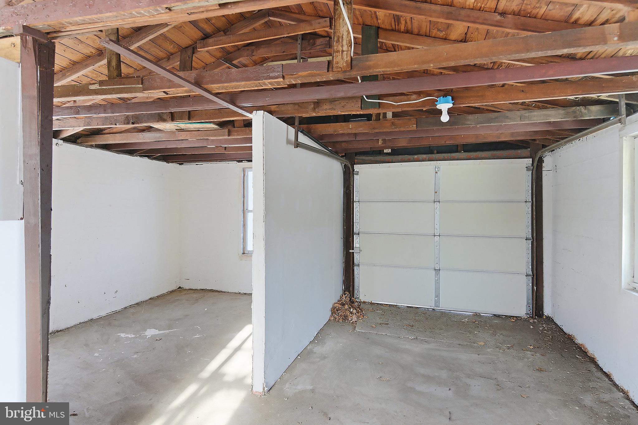 1000 West 3rd Street Florence, NJ 08518 - Photo 35 of 42 a view of a room with an empty space