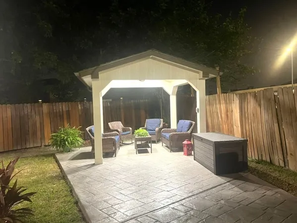 $1,970 | 15506 Red Pine Ridge Way, Houston, TX 77049