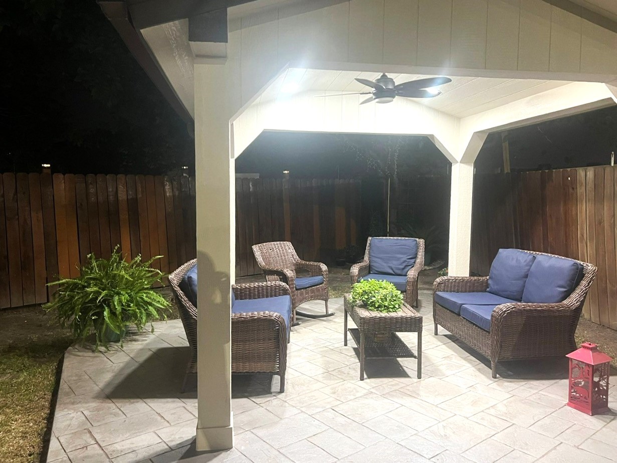 15506 Red Pine Ridge Way Houston, TX 77049 - Photo 43 of 49 a outdoor living space with furniture and a potted plant