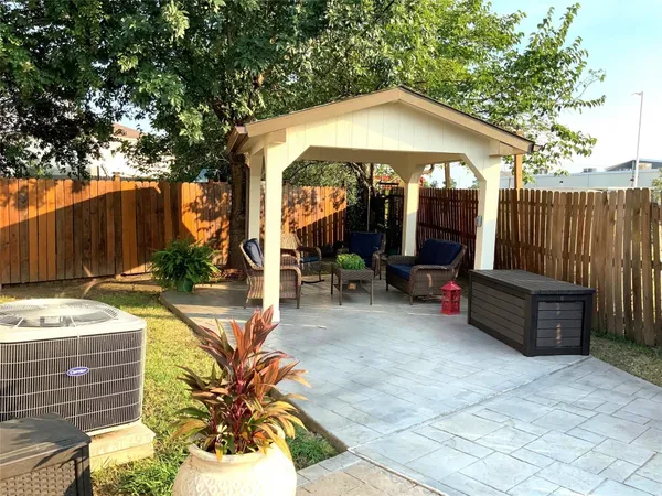 $1,970 | 15506 Red Pine Ridge Way, Houston, TX 77049