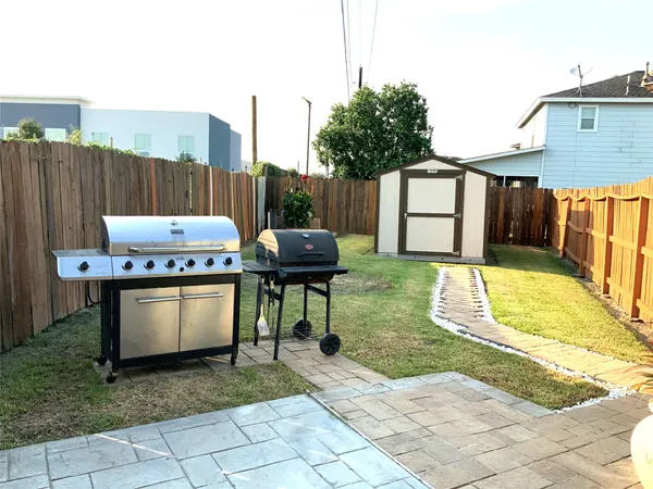 $1,970 | 15506 Red Pine Ridge Way, Houston, TX 77049