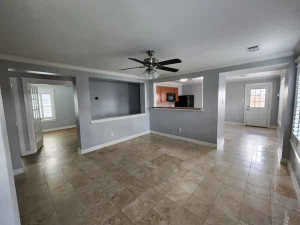 $1,970 | 15506 Red Pine Ridge Way, Houston, TX 77049