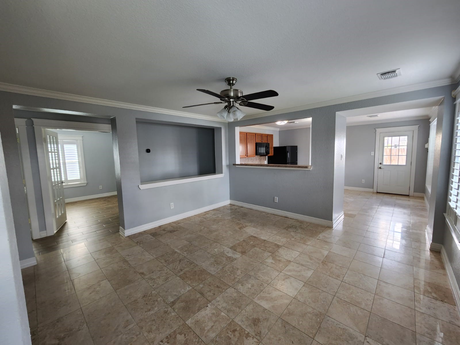 15506 Red Pine Ridge Way Houston, TX 77049 - Photo 5 of 49