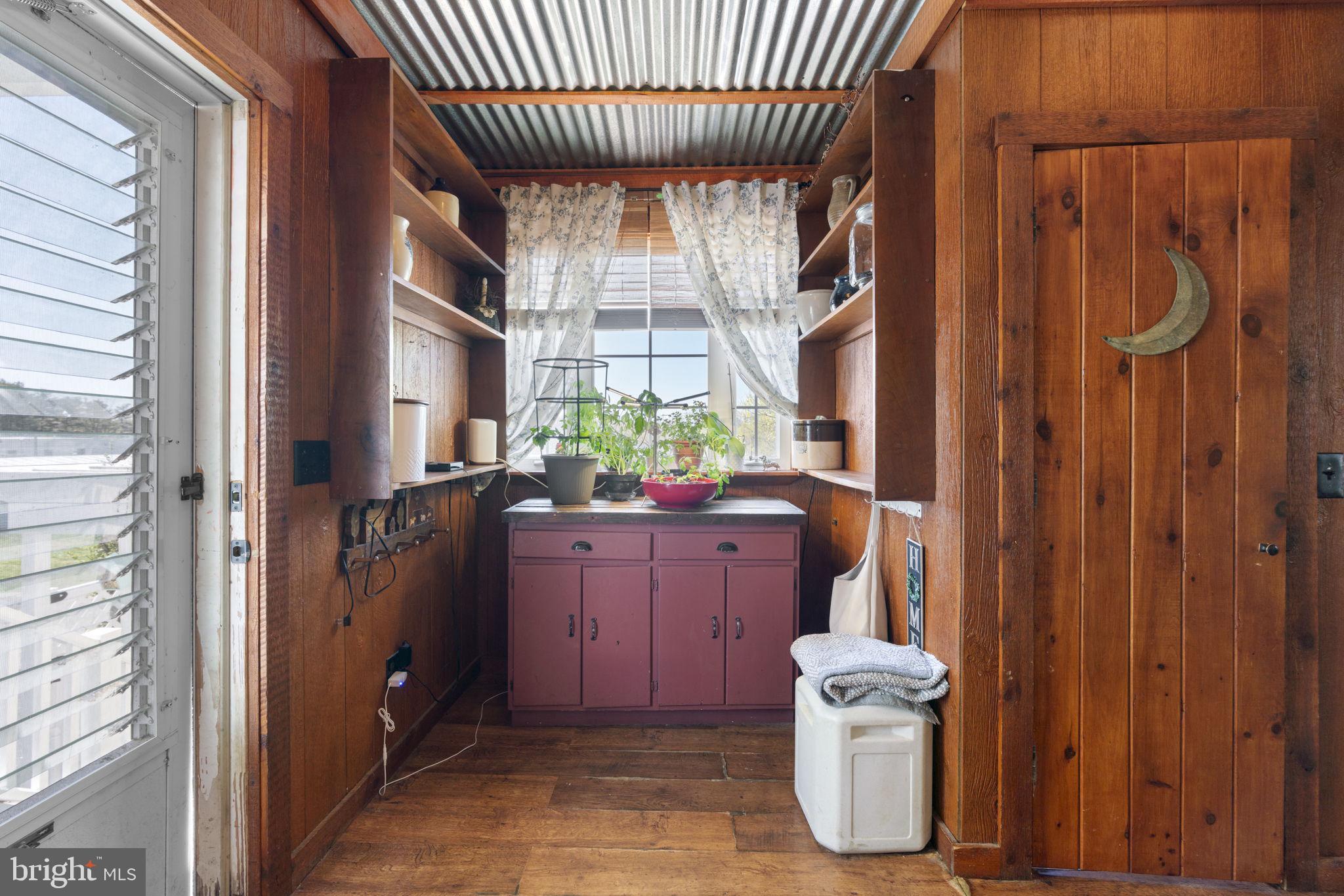 1916 Hanover Pike Hampstead, MD 21074 - Photo 23 of 46 a room with window