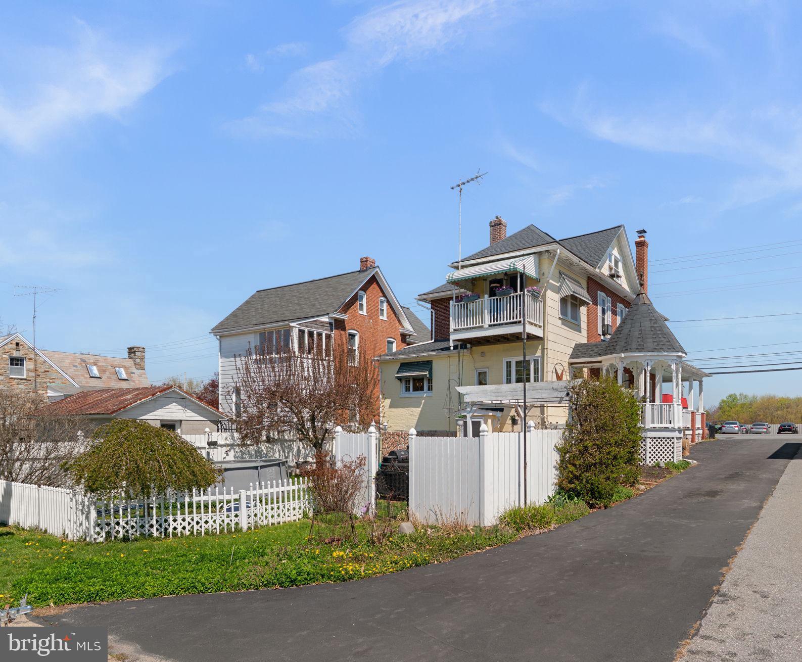 1916 Hanover Pike Hampstead, MD 21074 - Photo 40 of 46 a front view of a house with a garden