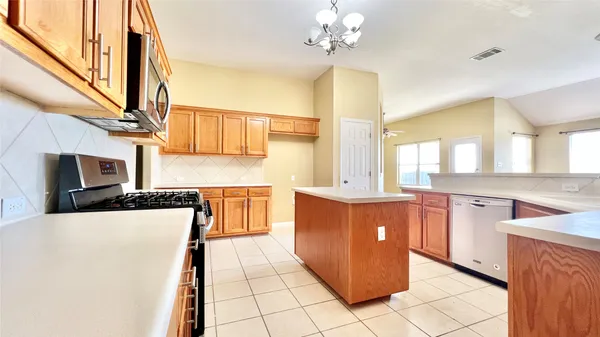 $2,420 | 18720 Alnwick Castle Drive, Pflugerville, TX 78660