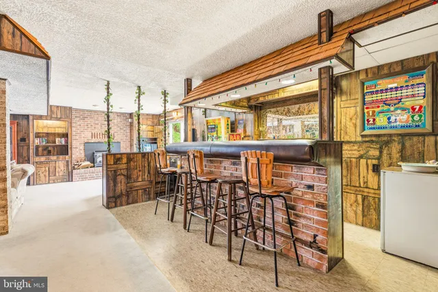 $650,000 | 4145 London Bridge Road, Finksburg, MD 21048