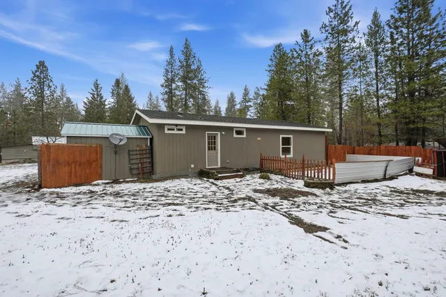 $410,000 | 3812 East Bailey Road, Chattaroy, WA 99003