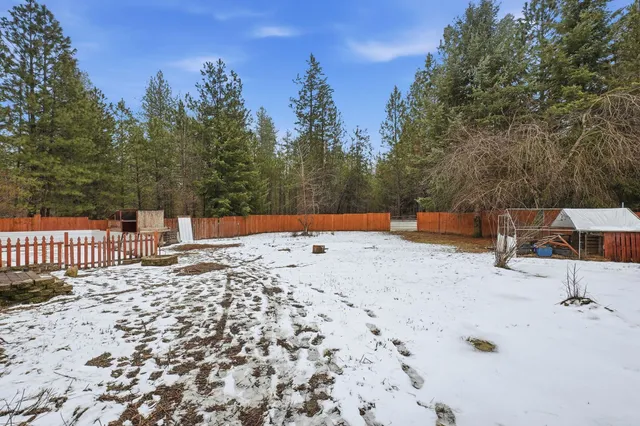$410,000 | 3812 East Bailey Road, Chattaroy, WA 99003