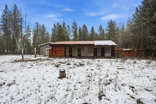 $410,000 | 3812 East Bailey Road, Chattaroy, WA 99003