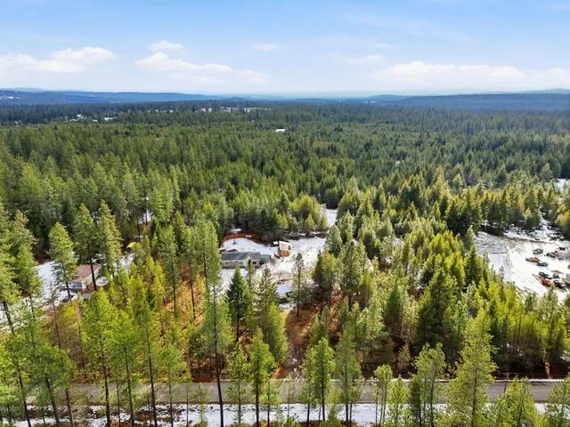 $410,000 | 3812 East Bailey Road, Chattaroy, WA 99003