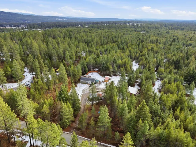 $410,000 | 3812 East Bailey Road, Chattaroy, WA 99003