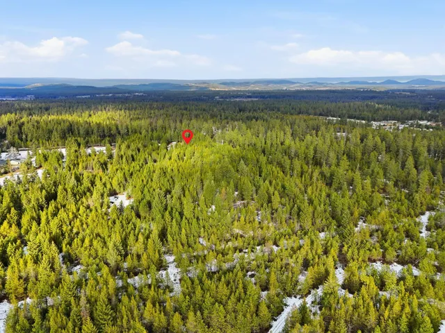 $410,000 | 3812 East Bailey Road, Chattaroy, WA 99003