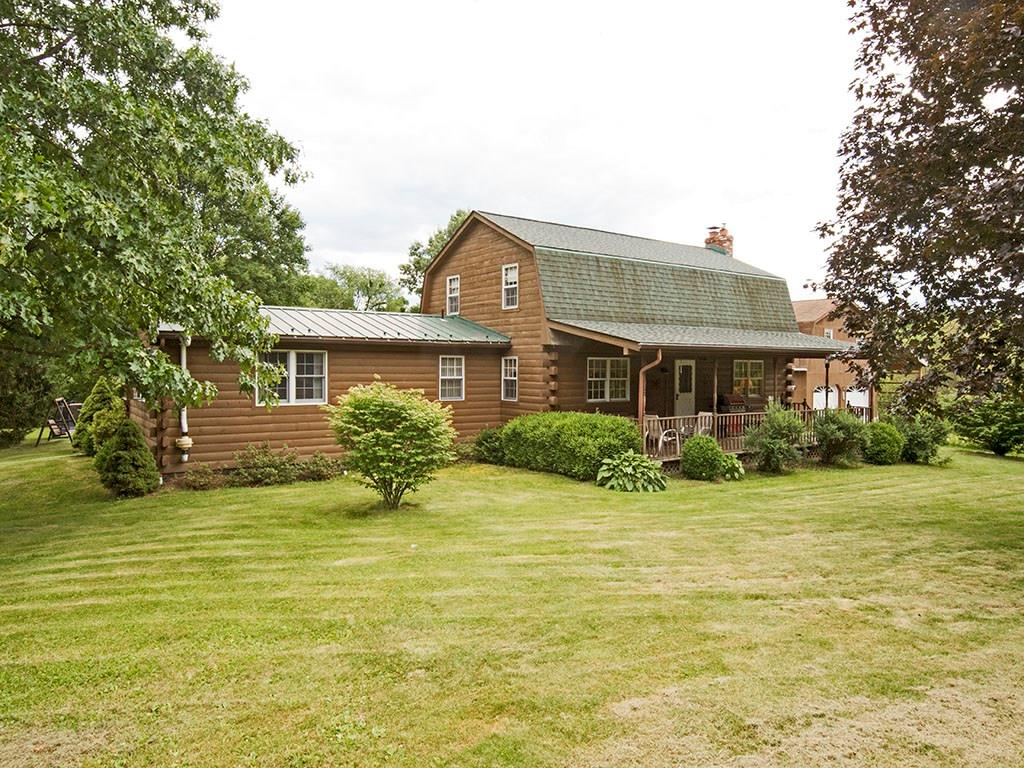 46 Henry Road Tarentum, PA 15084 - Photo 2 of 23 The Bump out you see is the First Floor Master OR In Law Suite. Can easily be either.
