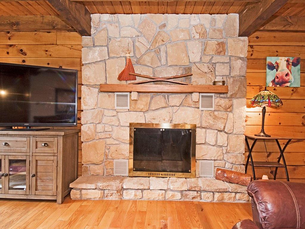 46 Henry Road Tarentum, PA 15084 - Photo 7 of 23 Stone Wood Burning Fireplace.