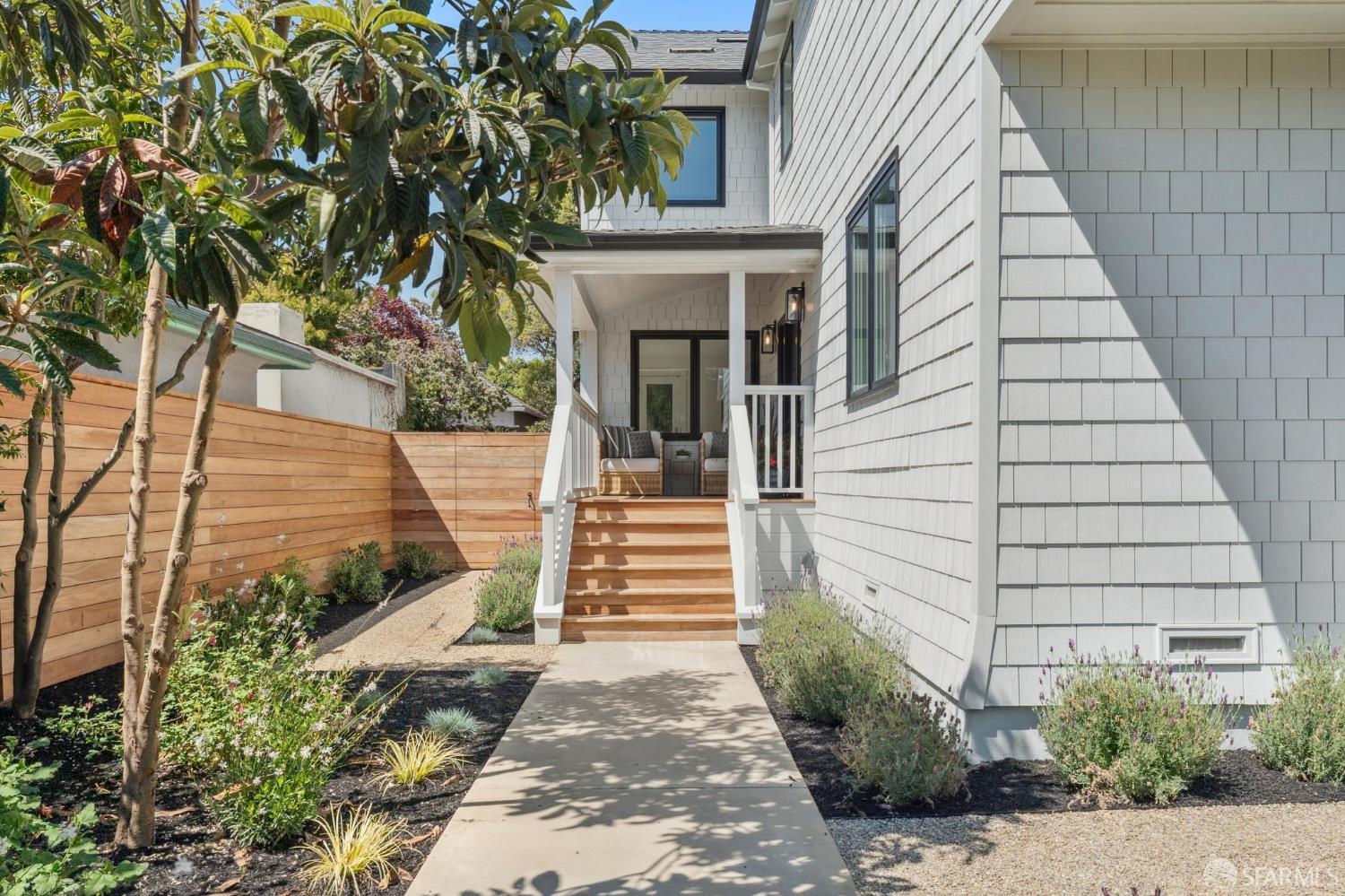 2815 Ashby Avenue Berkeley, CA 94705 - Photo 2 of 17