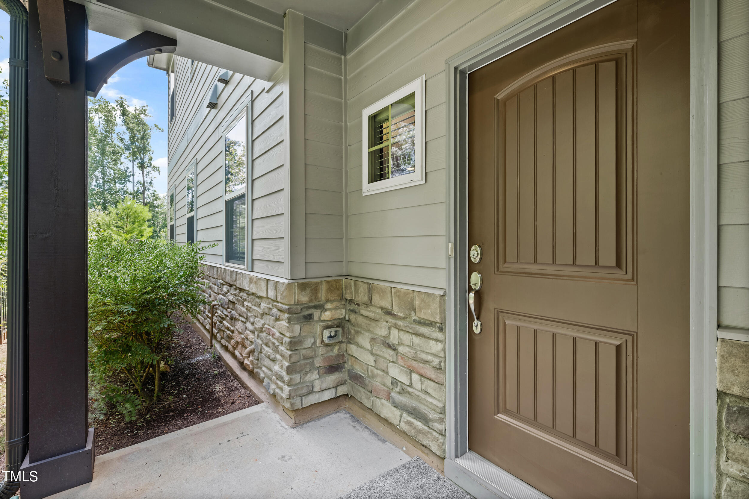 677 Wickham Ridge Road Apex, NC 27539 - Photo 7 of 34 007