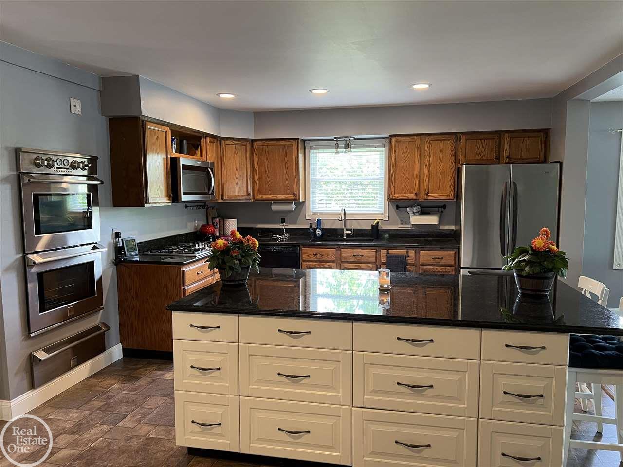 2629 Rubbins Road Howell, MI 48843 - Photo 22 of 63