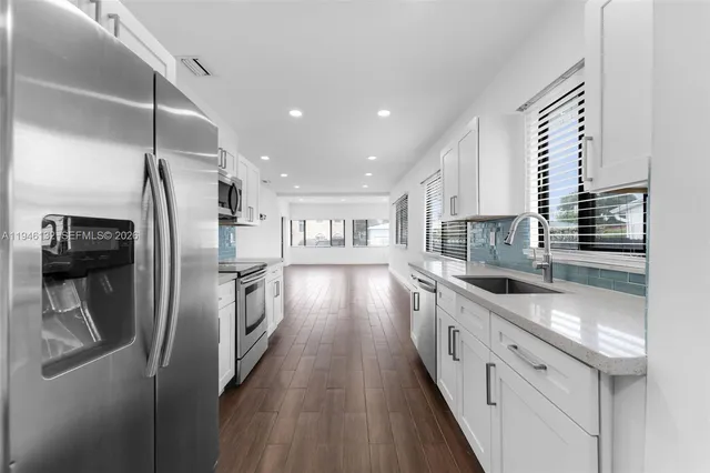 $2,800 | 5790 Southwest 5th Street, Unit FRONT, Miami, FL 33144