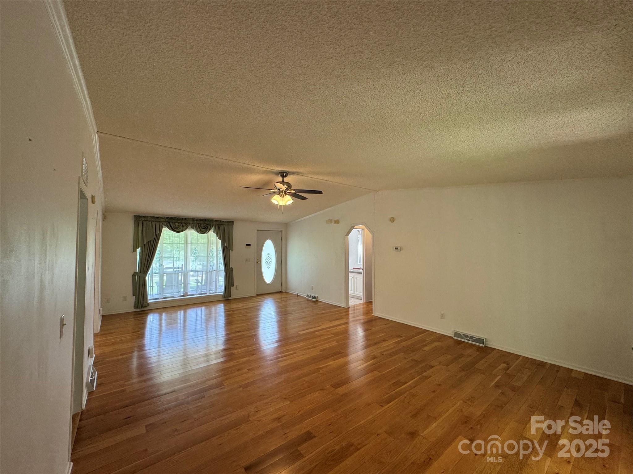 40 Mountain View Road Asheville, NC 28806 - Photo 12 of 36 Gallery Image 12