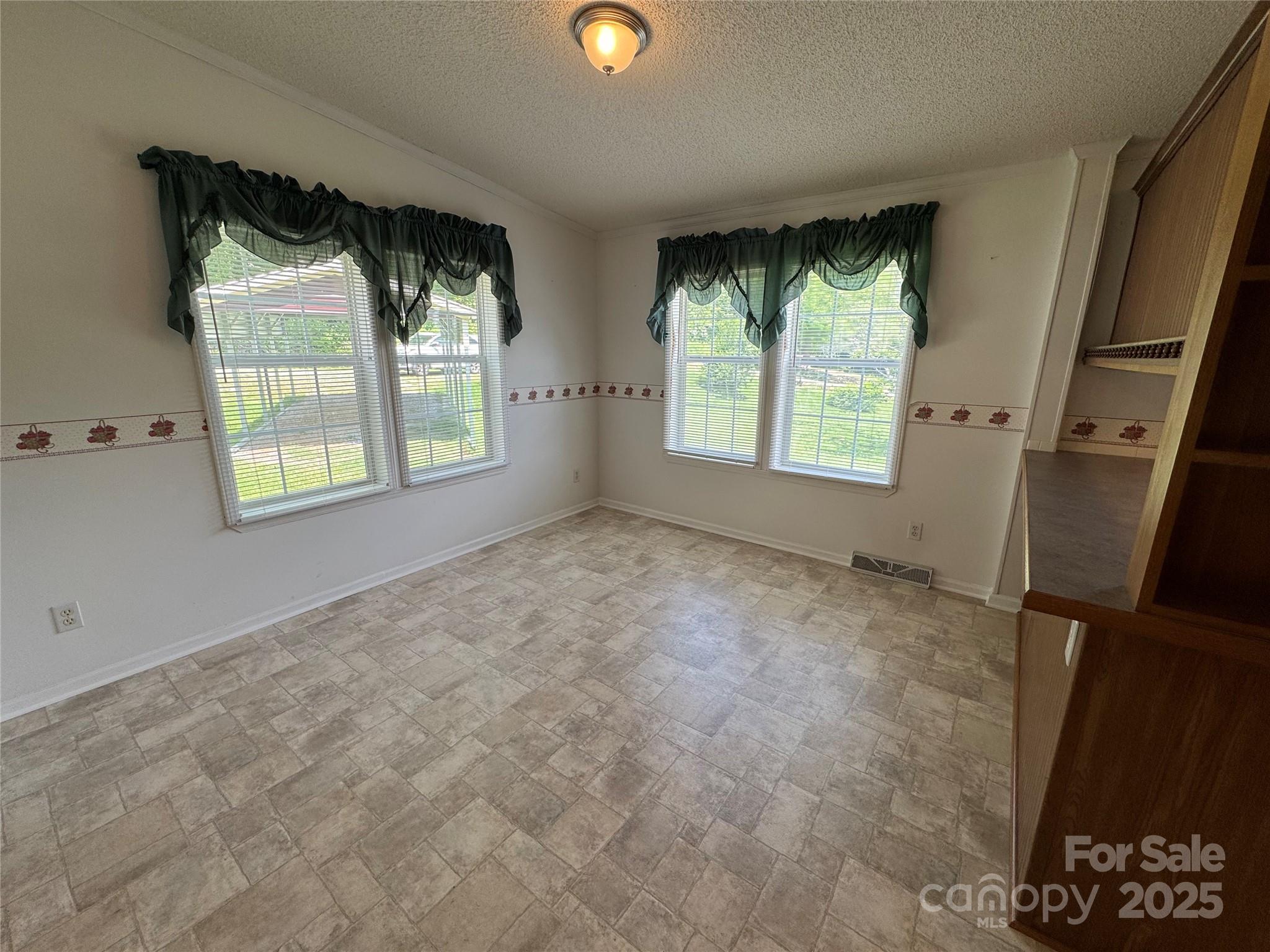 40 Mountain View Road Asheville, NC 28806 - Photo 8 of 36 Gallery Image 8
