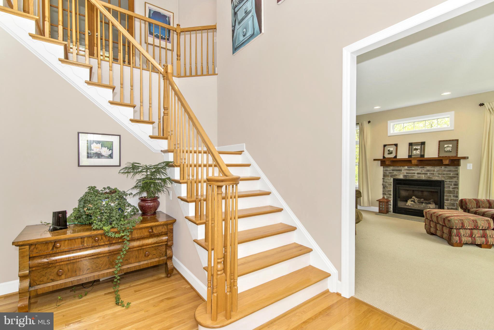 14280 Ridenour Road Smithsburg, MD 21783 - Photo 2 of 30 Two Story Foyer