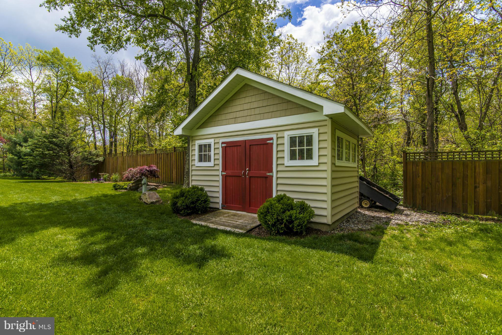 14280 Ridenour Road Smithsburg, MD 21783 - Photo 27 of 30 Matching Large Shed
