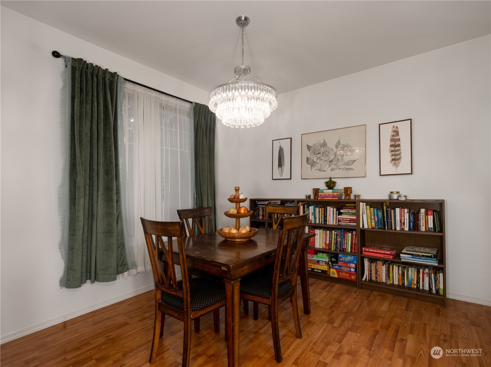 4509 Northeast 6th Court Renton, WA 98059 - Photo 5 of 23 Gallery Image 5