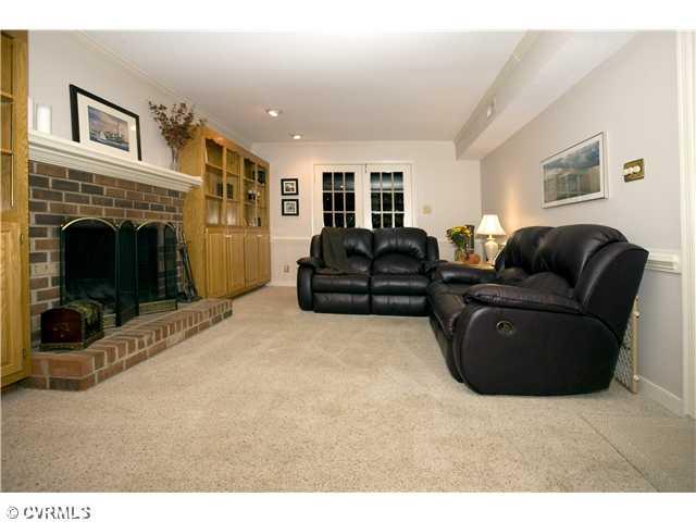 5700 Oak Knoll Road Midlothian, VA 23112 - Photo 3 of 12 Gallery Image 3
