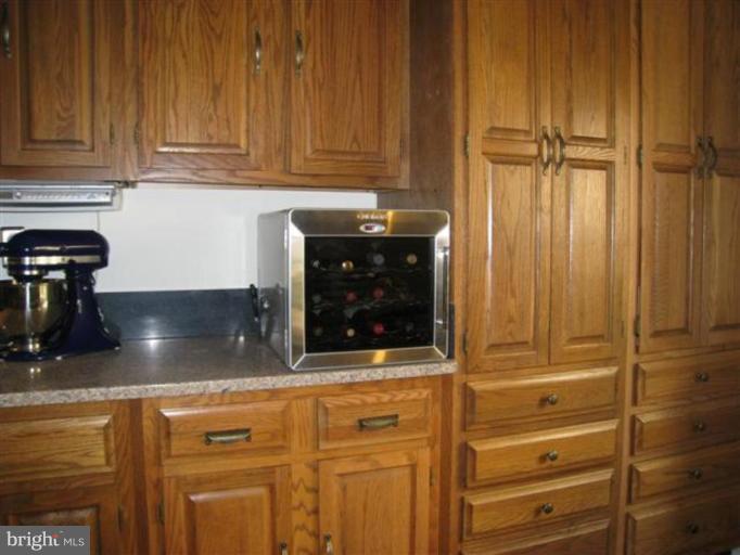 4637 4th Road North Arlington, VA 22203 - Photo 10 of 14 Kitchen #2