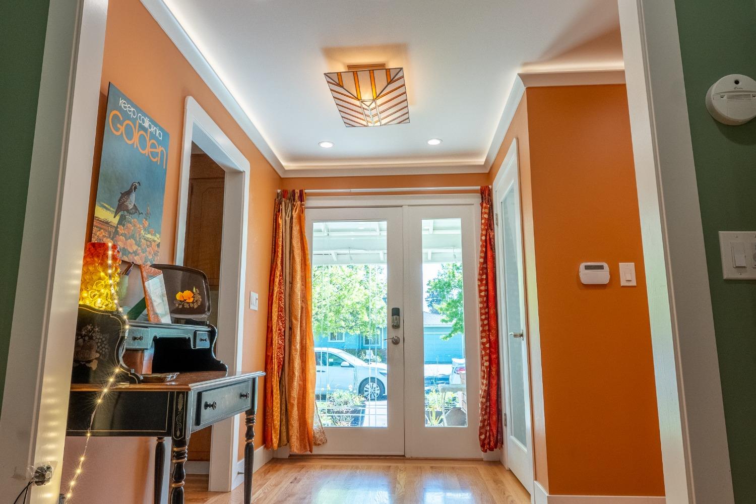 3409 Mansfield Lane Modesto, CA 95350 - Photo 5 of 38 Custom light fixture