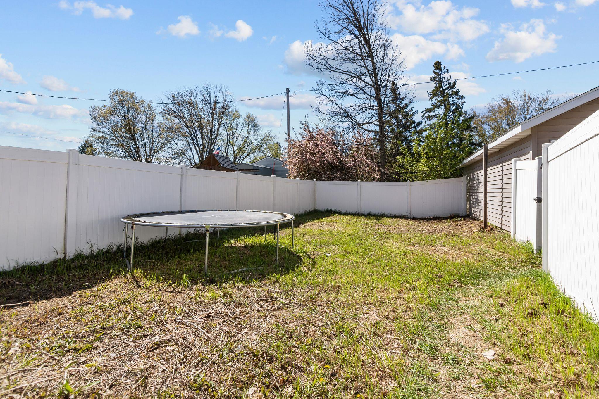 219 2nd Street Manawa, WI 54949 - Photo 30 of 34