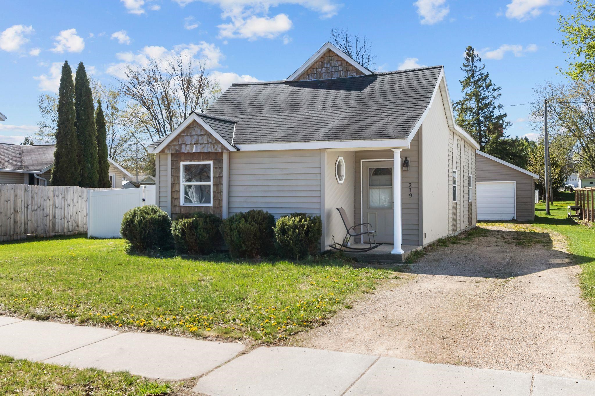 219 2nd Street Manawa, WI 54949 - Photo 32 of 34