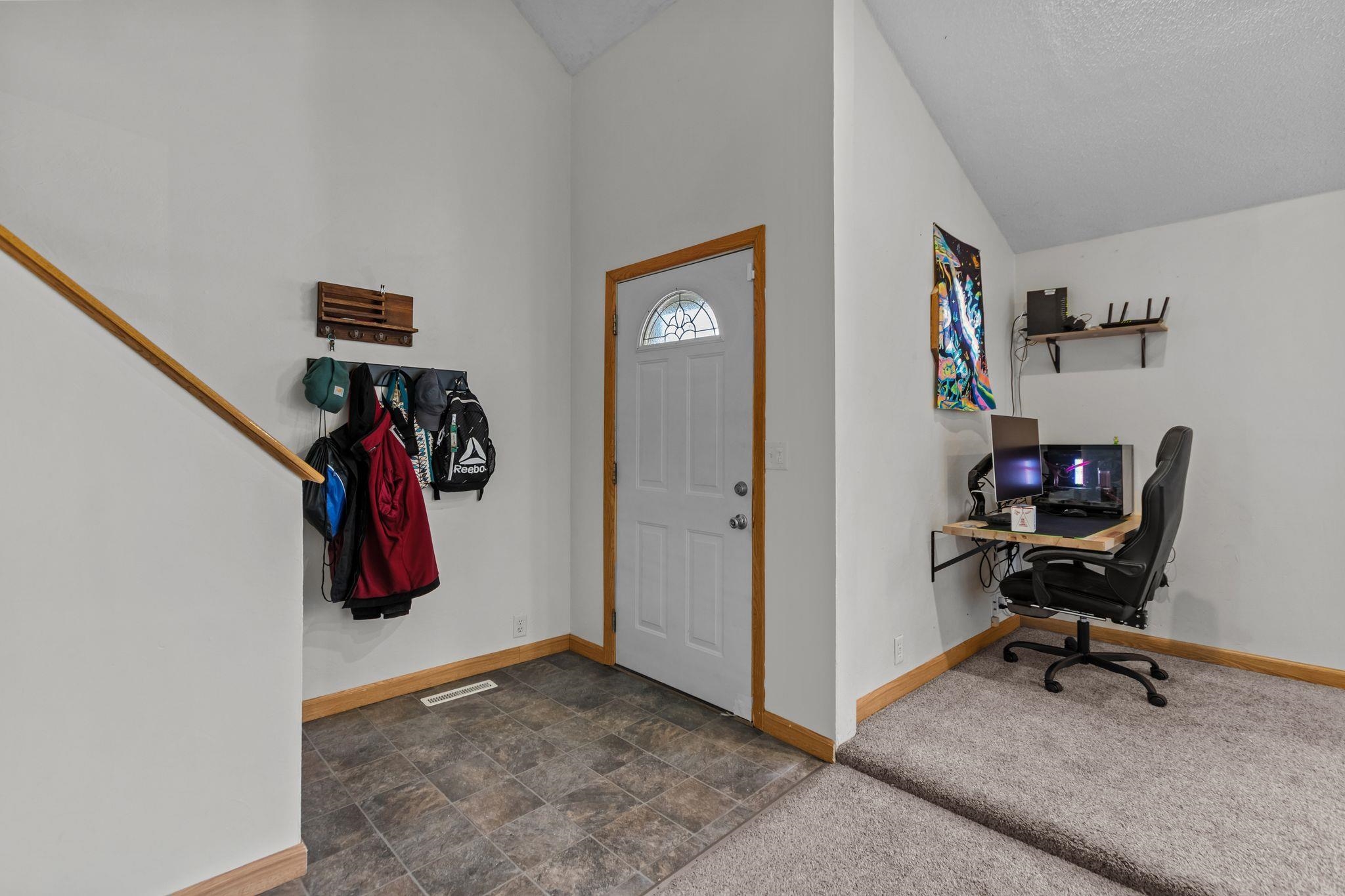 219 2nd Street Manawa, WI 54949 - Photo 4 of 34