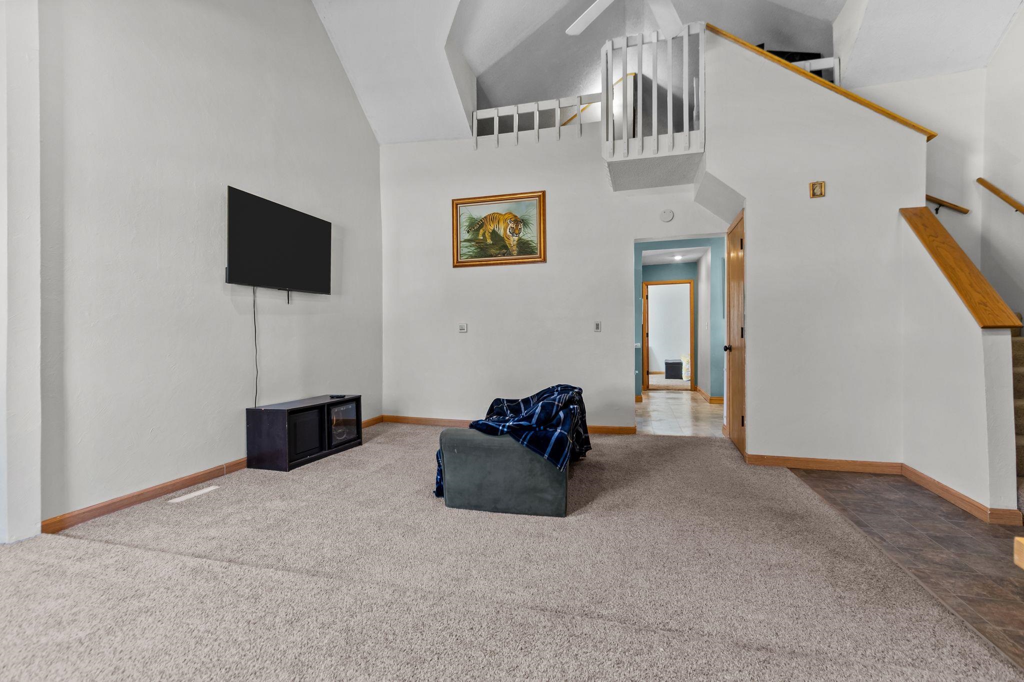 219 2nd Street Manawa, WI 54949 - Photo 8 of 34