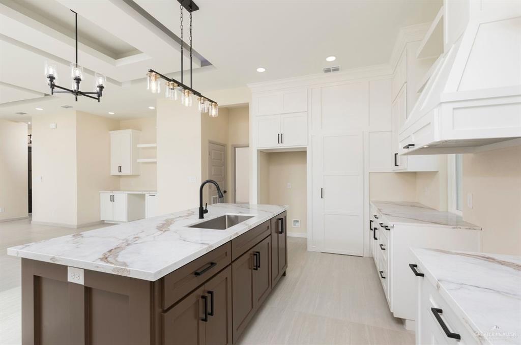 4904 Duke Avenue McAllen, TX 78504 - Photo 3 of 13
